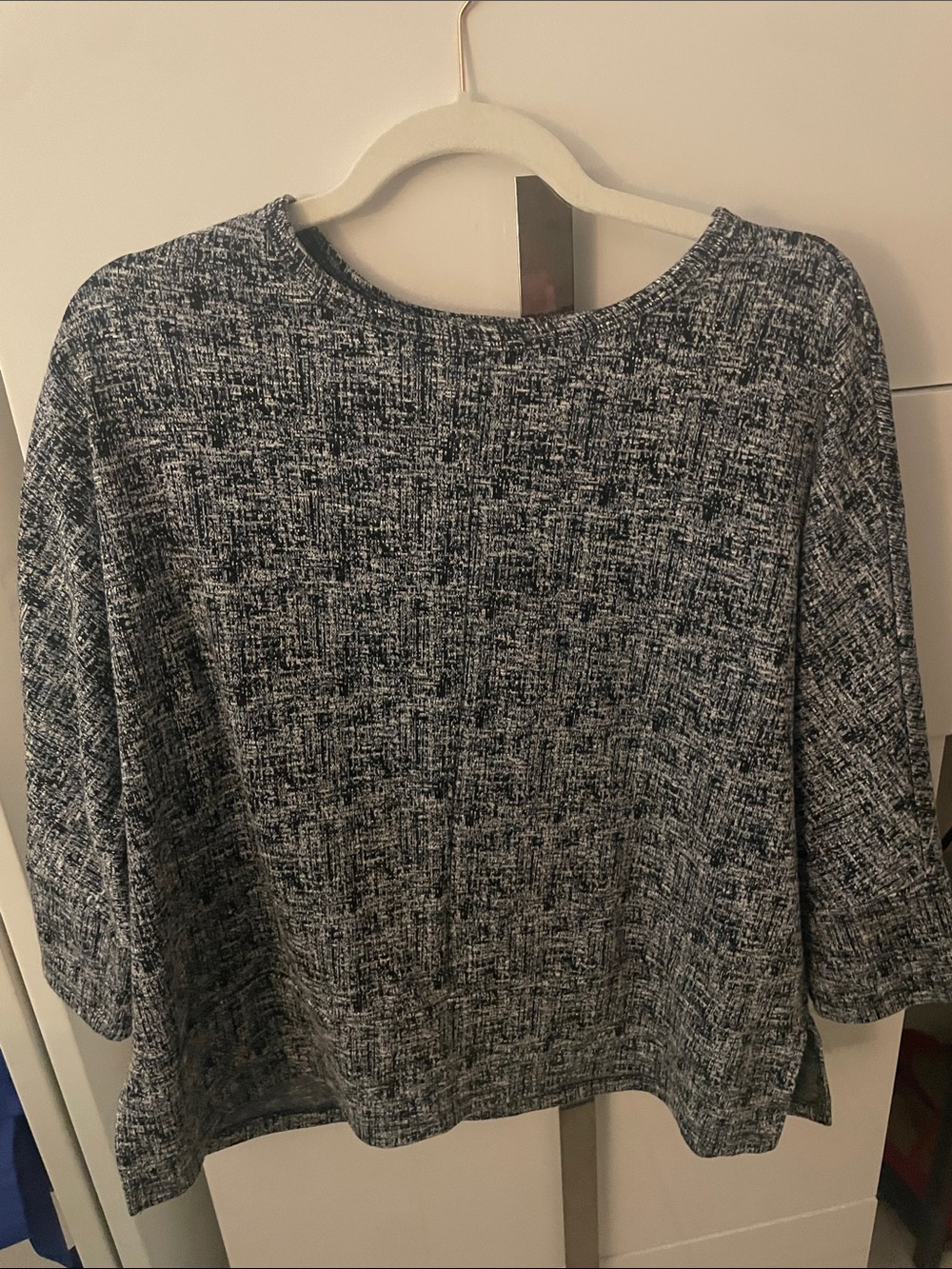 Jones New York Navy and White Marled Knit Top